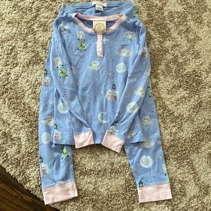 TBBC long sleeve owl pajamas/ like new